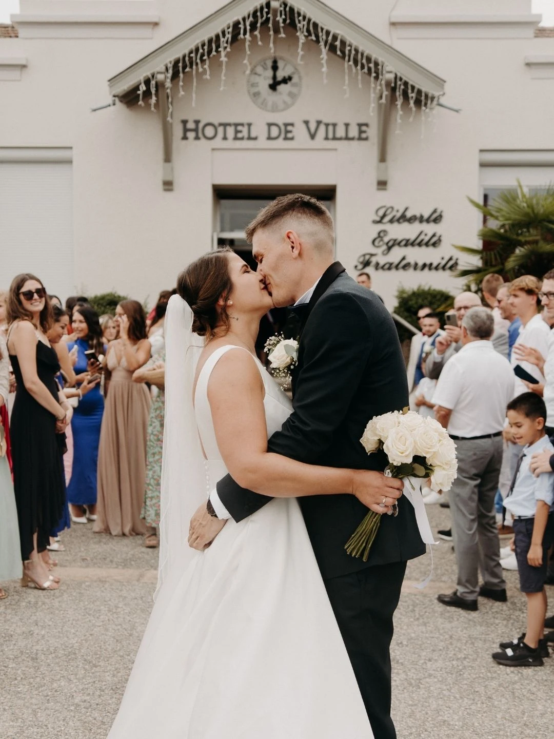 Photo mariage sortie de mairie.jpg